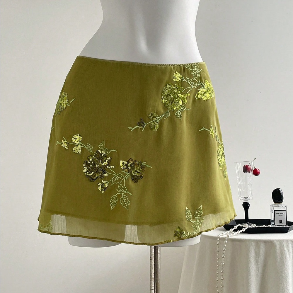 ⚠️SOLD⚠️ Embroidered Olive Green Skirt